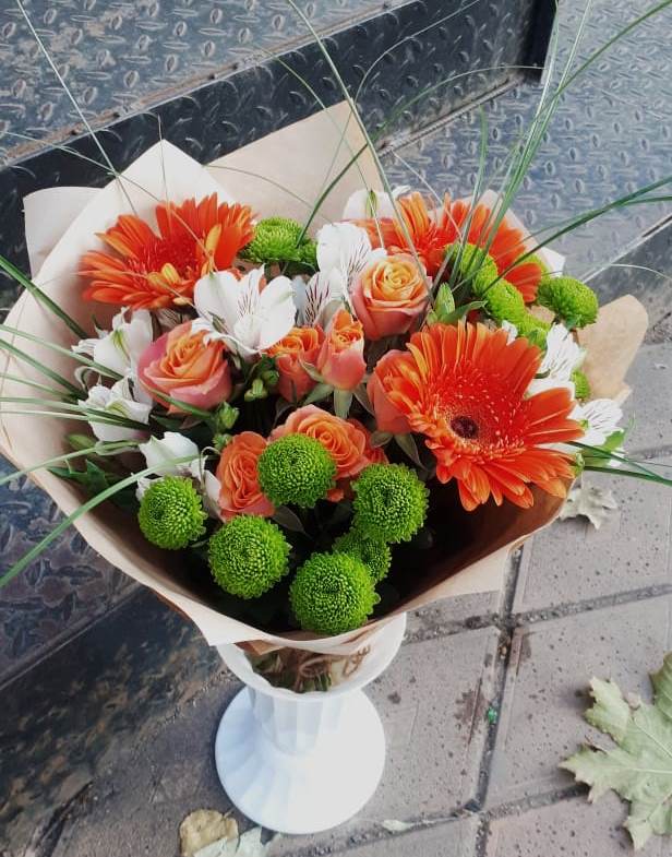 Букет цветов из: Герберы, Хризантемы, Альстромерии и Розы в Котовске