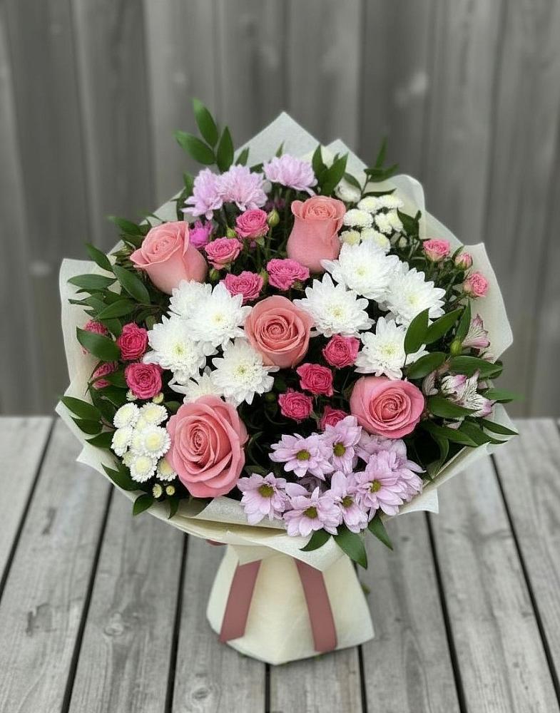 Букет цветов из: Альстромерии, Гвоздики, Розы и Хризантемы в Котовске