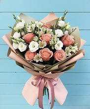 Букет цветов из:  Розы, Альстромерии и Лизиантусы в Котовске