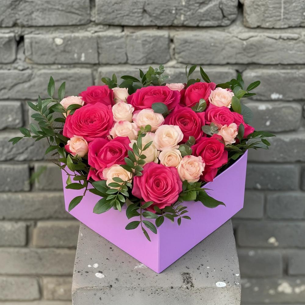 Цветочная композиция из Розы в коробке в Котовске