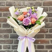 Букет цветов из:  Лизиантусы и Розы в Котовске
