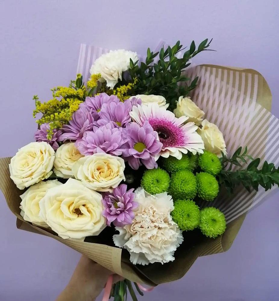 Букет цветов из: Хризантемы, Розы, Гвоздики и Герберы в Котовске