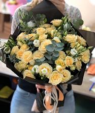 Букет цветов из:  Розы и Лизиантусы в Котовске