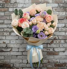 Букет цветов из:  Розы, Лизиантусы и Гвоздики в Котовске