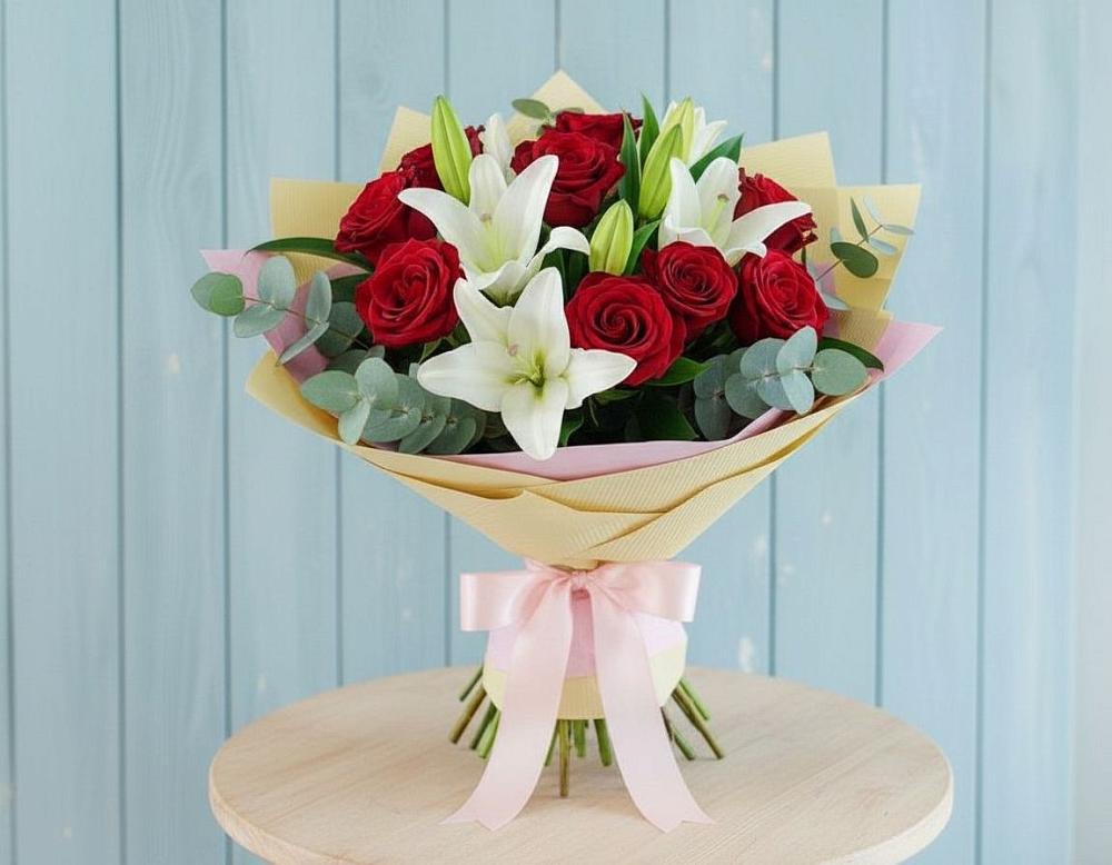 Букет цветов из: Лилии и Розы в Котовске